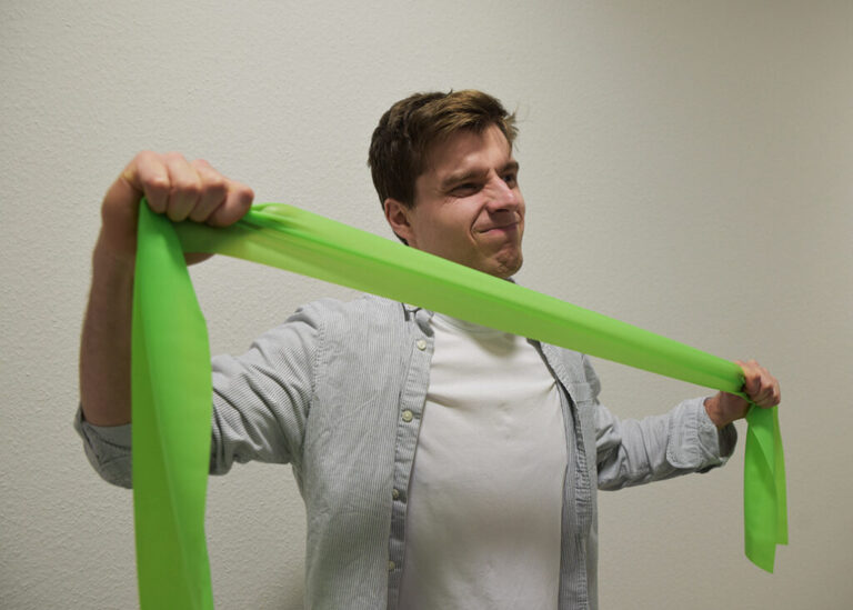 Researchers aim to make soft, elastic material more tear-resistant