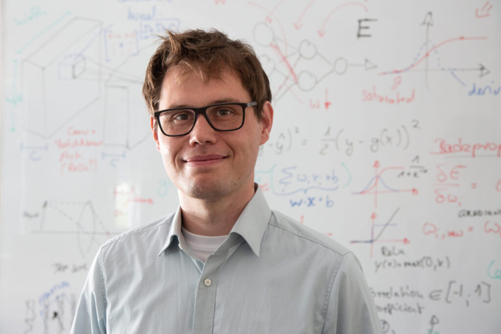 Portrait photo of Professor Kist